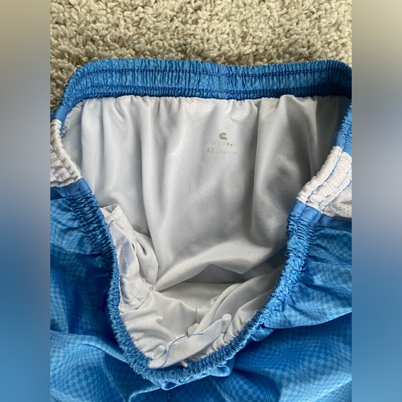 Blue running shorts, brand unknown, size medium - Picture 5 of 5